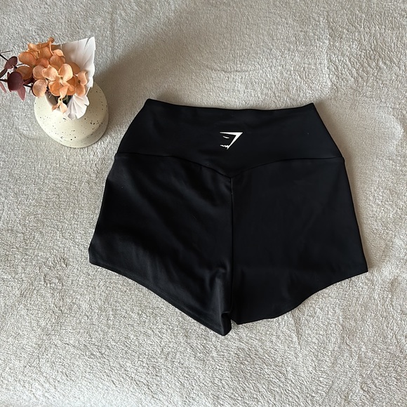 Gymshark shorts 🦈 - Picture 3 of 4